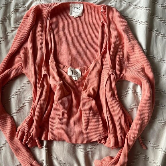 Matcing Sweater/Tank Top Set - Picture 2 of 5